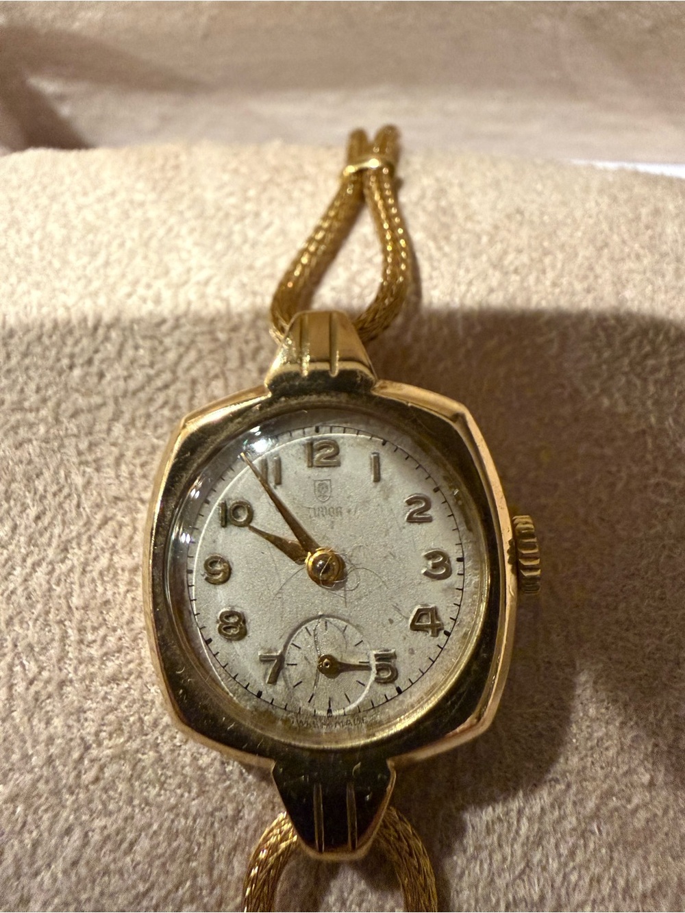 Vintage Tudor Rose by Rolex Solid Gold Women’s Wristwatch